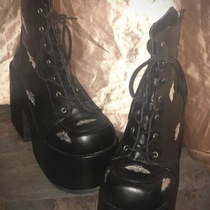 Megabat Platform Boots